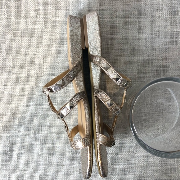 Vaneli Sandals size 7.5N slight wedge gold bejeweled - Picture 8 of 13